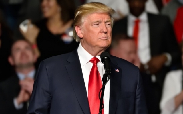 Дональд Трамп вводит пошлины на импорт стали и алюминия.