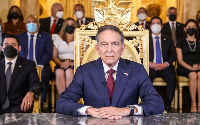 Президент Лаурентино Кортисо 